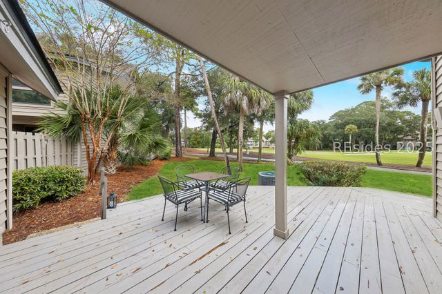 113 Shipyard Dr Apt 130, Hilton Head Island, SC 29928