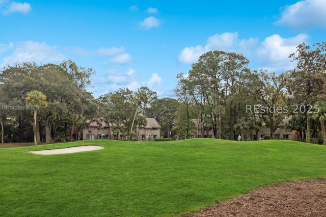 113 Shipyard Dr Apt 130, Hilton Head Island, SC 29928