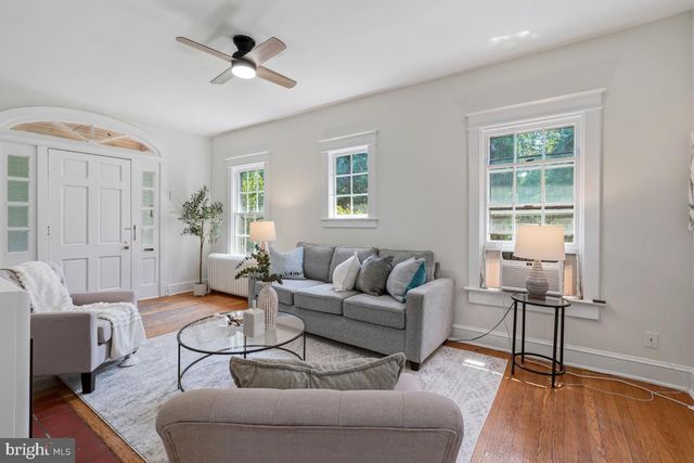 4323 FESSENDEN ST NW, Washington, DC 20016