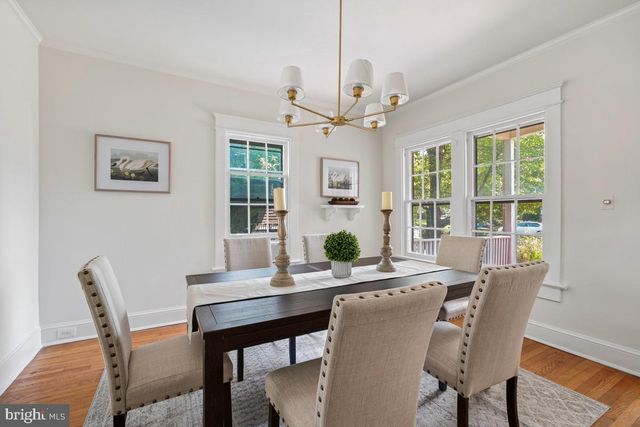 4323 FESSENDEN ST NW, Washington, DC 20016