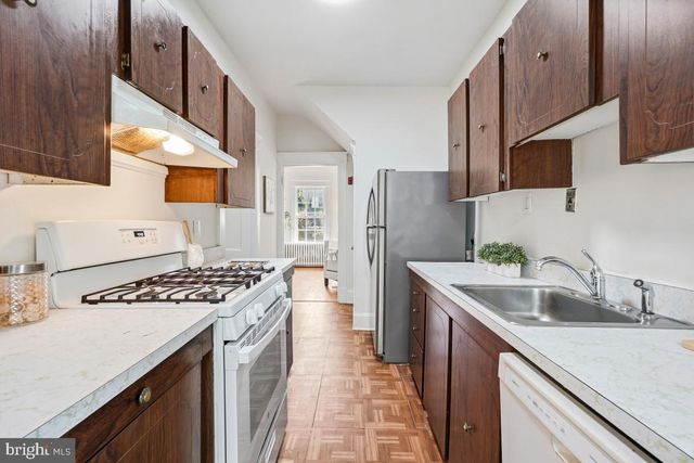 4323 FESSENDEN ST NW, Washington, DC 20016