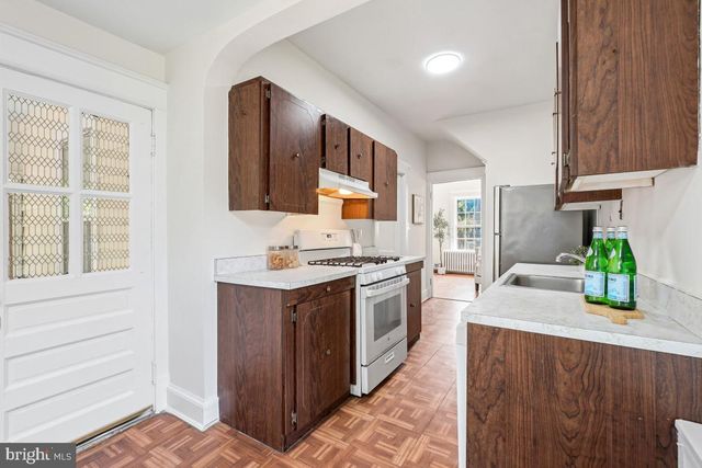 4323 FESSENDEN ST NW, Washington, DC 20016