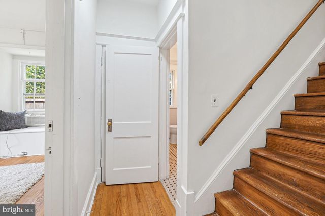 4323 FESSENDEN ST NW, Washington, DC 20016