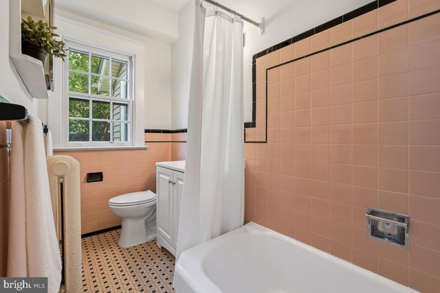 4323 FESSENDEN ST NW, Washington, DC 20016