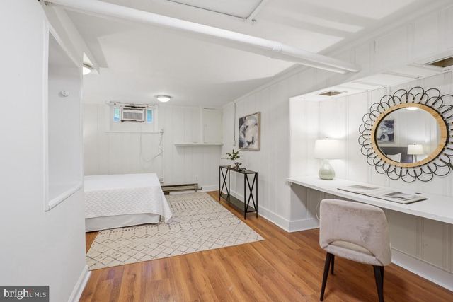 4323 FESSENDEN ST NW, Washington, DC 20016