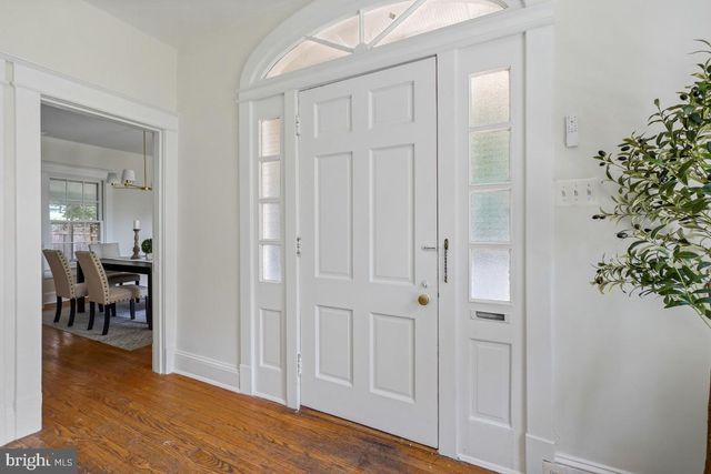 4323 FESSENDEN ST NW, Washington, DC 20016