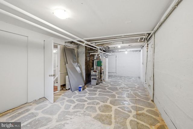 4323 FESSENDEN ST NW, Washington, DC 20016