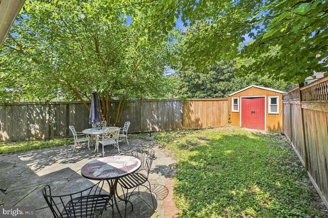 4323 FESSENDEN ST NW, Washington, DC 20016