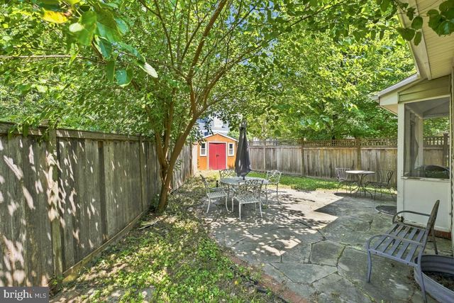 4323 FESSENDEN ST NW, Washington, DC 20016
