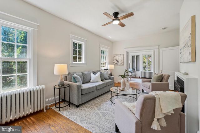 4323 FESSENDEN ST NW, Washington, DC 20016