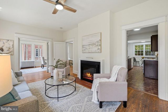 4323 FESSENDEN ST NW, Washington, DC 20016