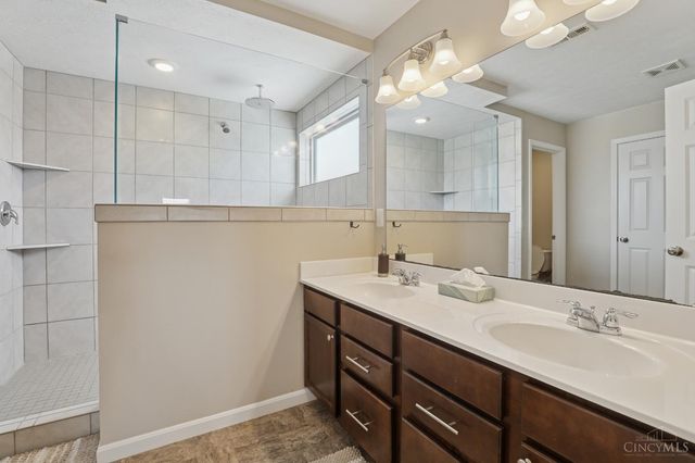 294 Haybrooke Drive, Hamilton Twp, OH 45039