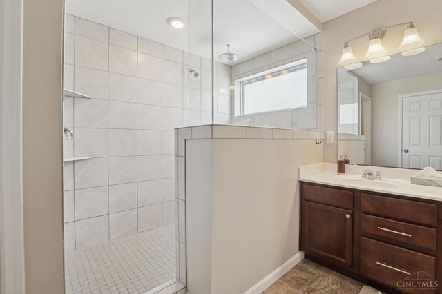 294 Haybrooke Drive, Hamilton Twp, OH 45039