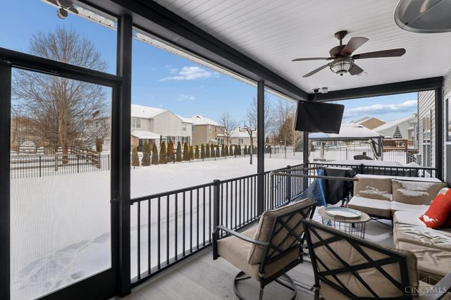 294 Haybrooke Drive, Hamilton Twp, OH 45039