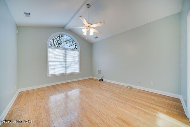 711 Savoy Rd, Louisville, KY 40223