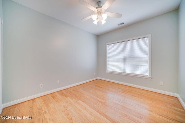 711 Savoy Rd, Louisville, KY 40223