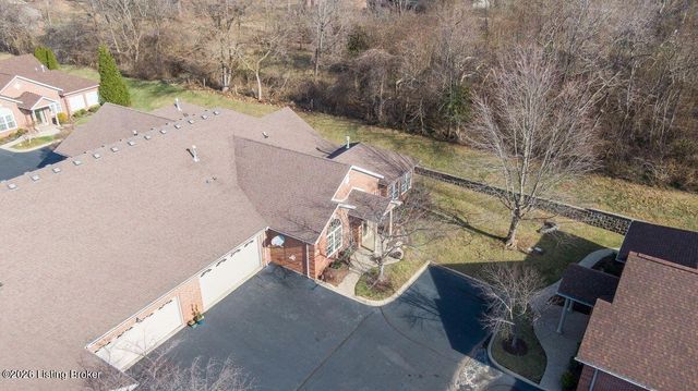 711 Savoy Rd, Louisville, KY 40223