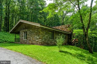 135 FRAELICH RD, Denver, PA 17517