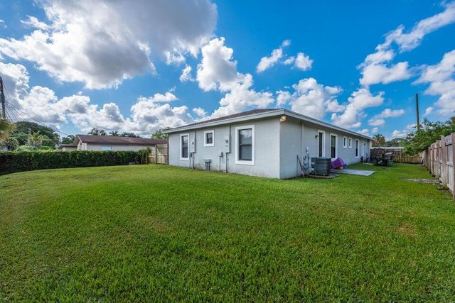 4743 Myla Lane, West Palm Beach, FL 33417
