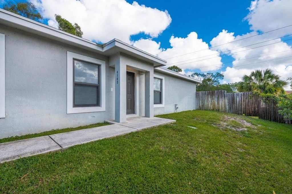 4743 Myla Lane, West Palm Beach, FL 33417