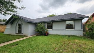 1619 Glenhill Lane, Lewisville, TX 75077