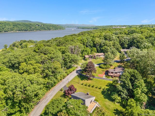13 Riverview Circle, Poughkeepsie, NY 12601