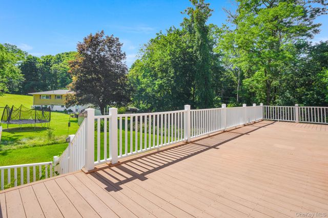 13 Riverview Circle, Poughkeepsie, NY 12601