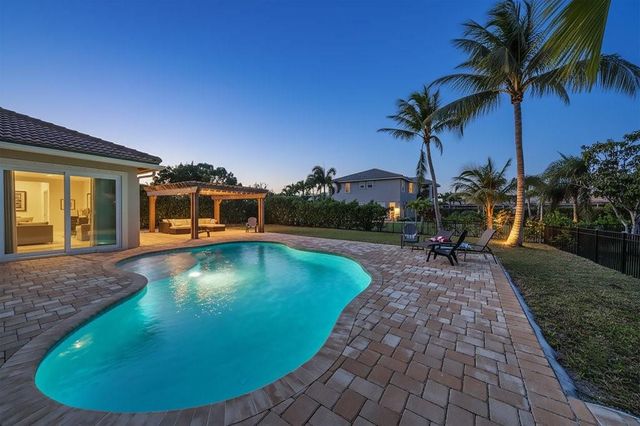 2202 SW Golden Bear Way, Palm City, FL 34990