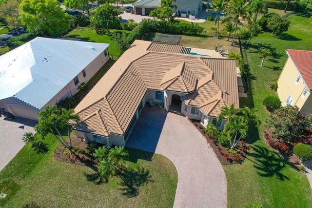 2202 SW Golden Bear Way, Palm City, FL 34990