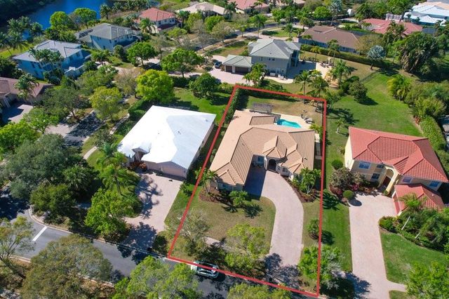 2202 SW Golden Bear Way, Palm City, FL 34990