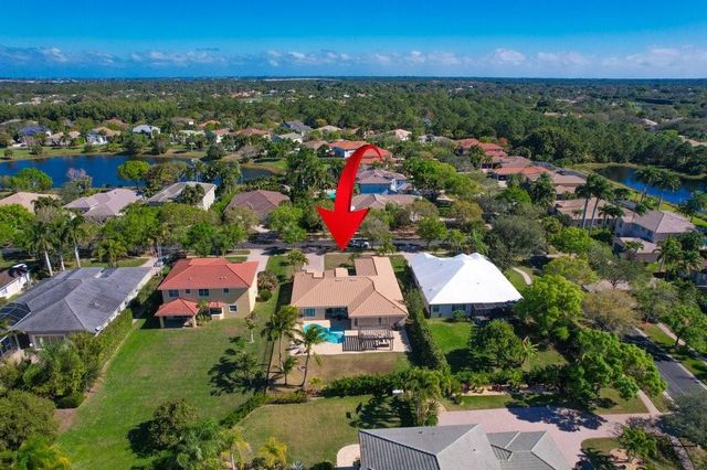 2202 SW Golden Bear Way, Palm City, FL 34990