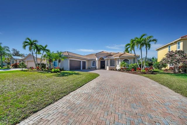 2202 SW Golden Bear Way, Palm City, FL 34990