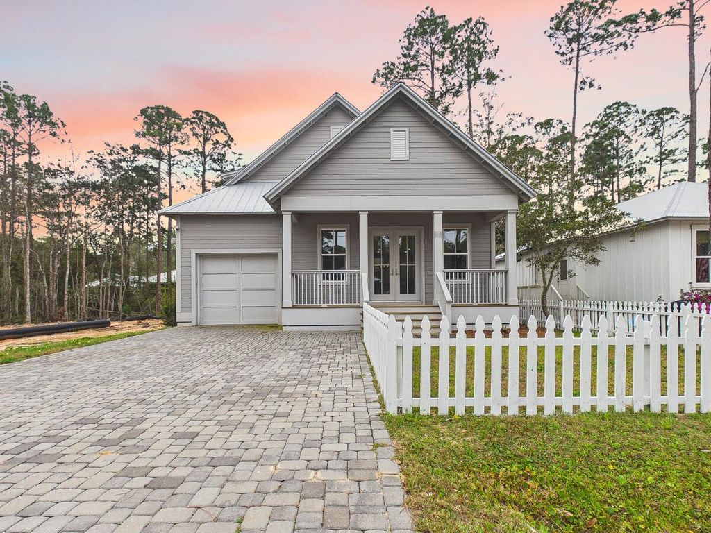 53 W Georgie Street, Santa Rosa Beach, FL 32459