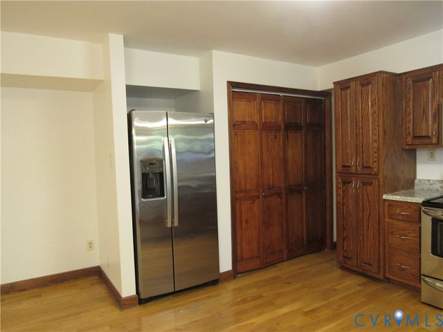 2818 Brookforest Rd, Midlothian, VA 23112