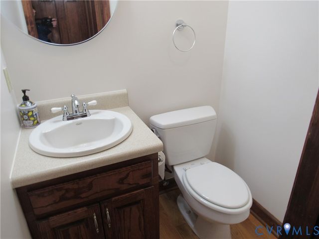 2818 Brookforest Rd, Midlothian, VA 23112