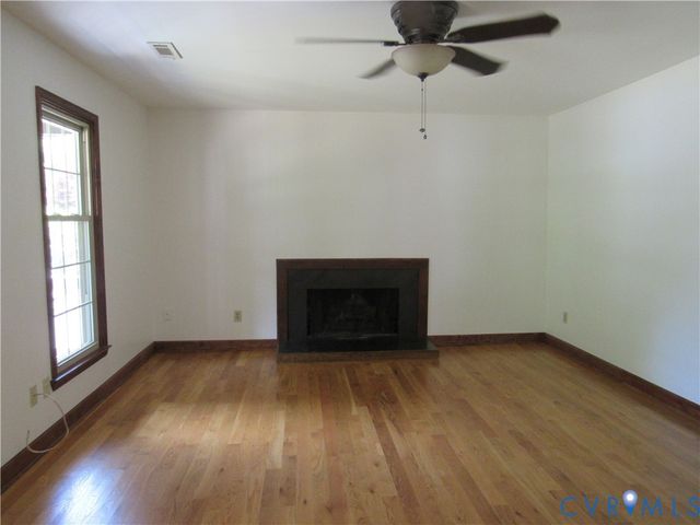 2818 Brookforest Rd, Midlothian, VA 23112