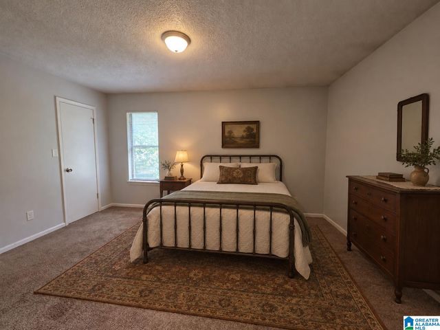 2123 18TH AVENUE E, Tuscaloosa, AL 35404