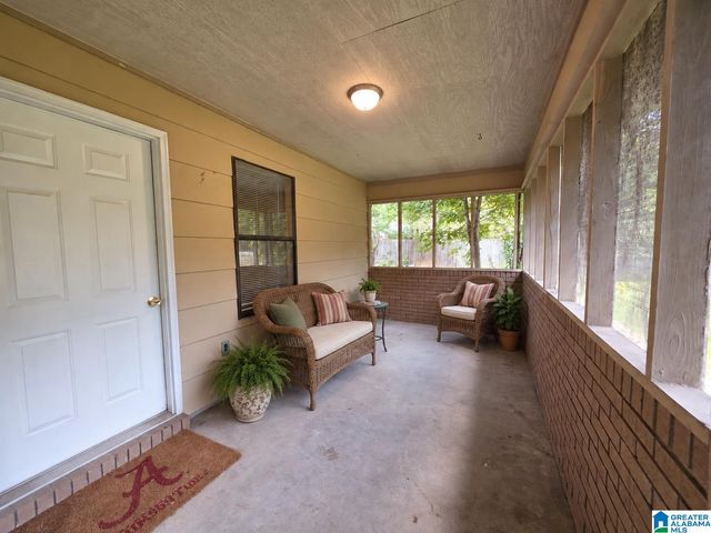 2123 18TH AVENUE E, Tuscaloosa, AL 35404