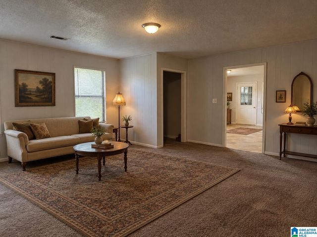 2123 18TH AVENUE E, Tuscaloosa, AL 35404