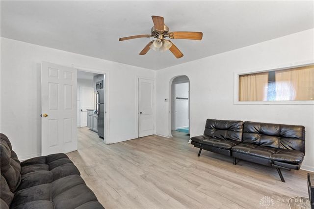 3648 W Siebenthaler Avenue, Dayton, OH 45406