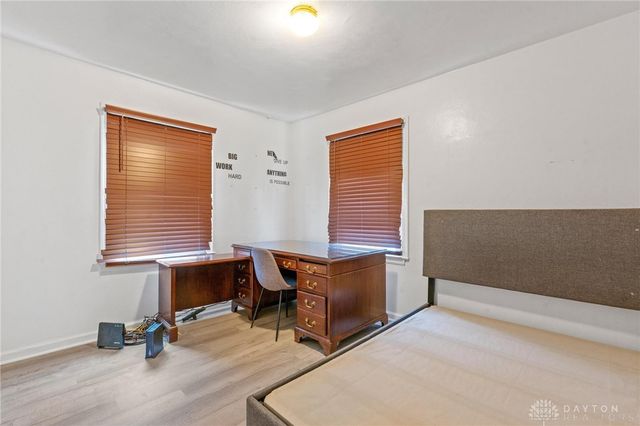 3648 W Siebenthaler Avenue, Dayton, OH 45406