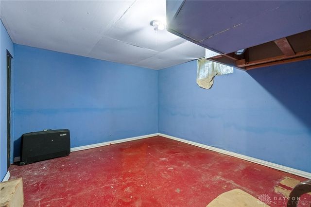 3648 W Siebenthaler Avenue, Dayton, OH 45406