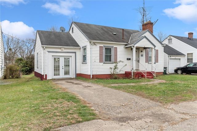 3648 W Siebenthaler Avenue, Dayton, OH 45406