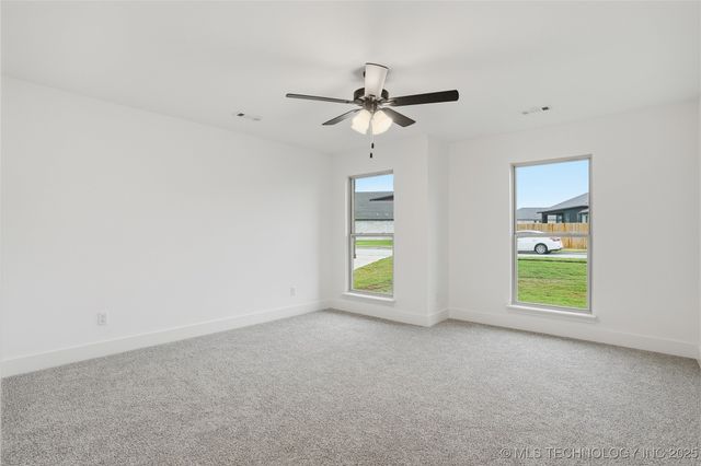 12910 S 20th Place E, Jenks, OK 74037