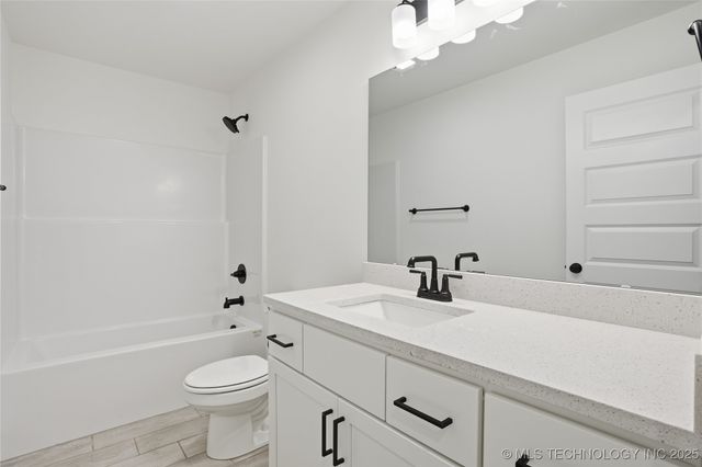 12910 S 20th Place E, Jenks, OK 74037