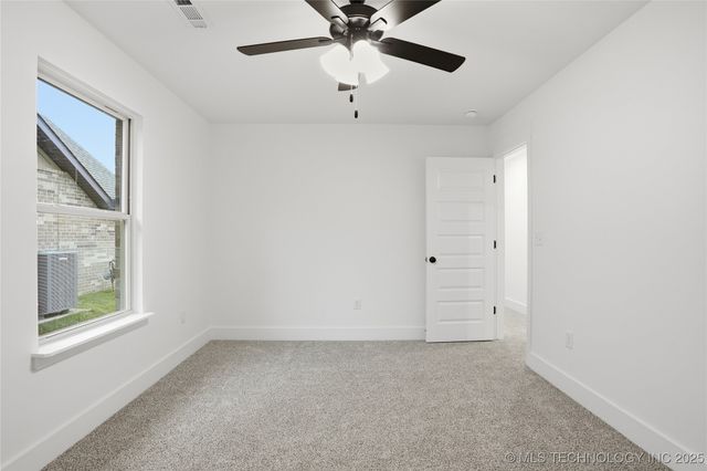 12910 S 20th Place E, Jenks, OK 74037