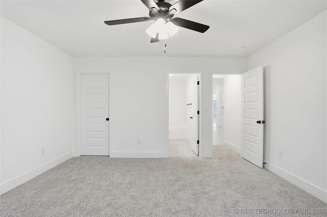 12910 S 20th Place E, Jenks, OK 74037