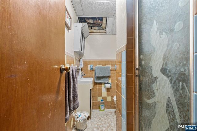 335 Court Street, Elizabethport, NJ 07206