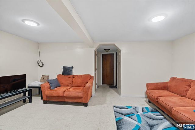 335 Court Street, Elizabethport, NJ 07206