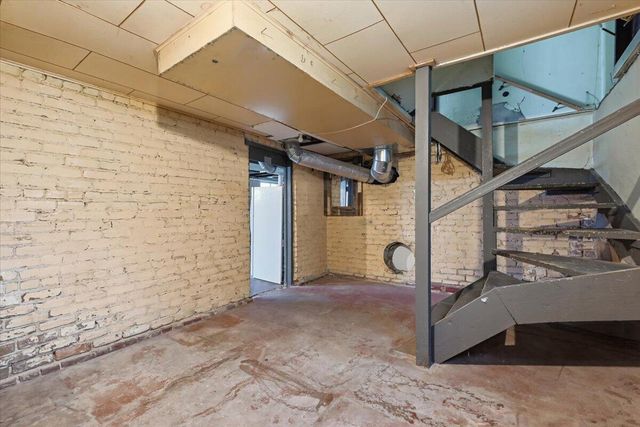 162 PARK Avenue, Council Bluffs, IA 51503